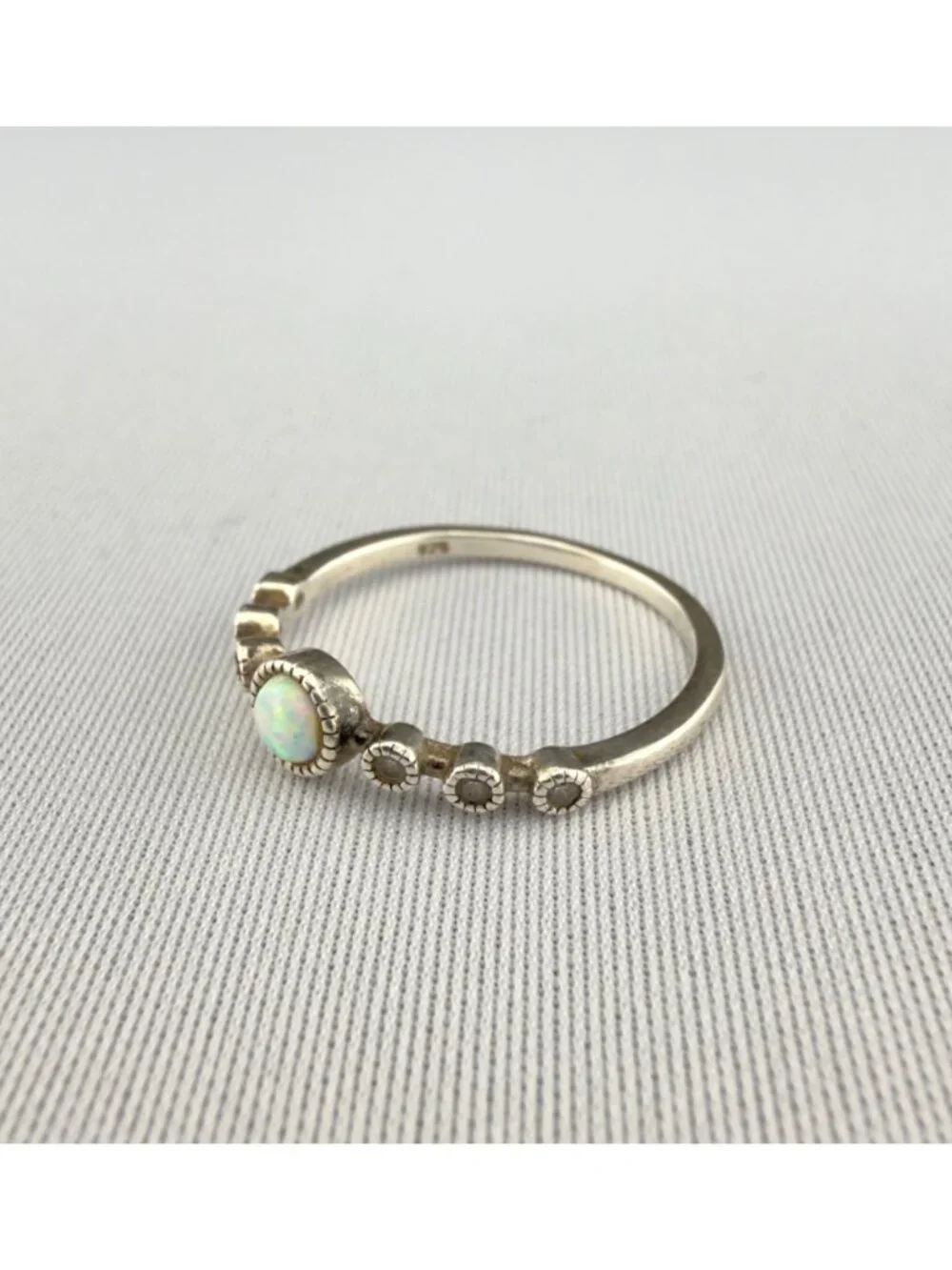 Sterling Silver 925 Simulated Opal Cubic Zirconia Ring Size 6.5
